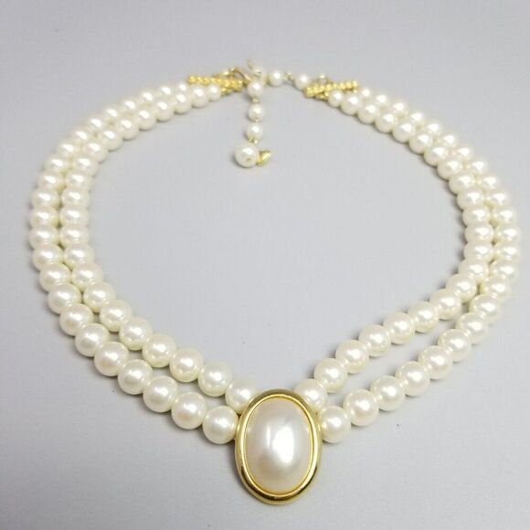 Vintage Liz Claiborne Faux Pearl Double Strand Torsade Necklace, Cream Gold Tone - Picture 1 of 8